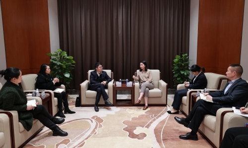 安然银行黄冈分行行长周均一行莅临非凡国际调研