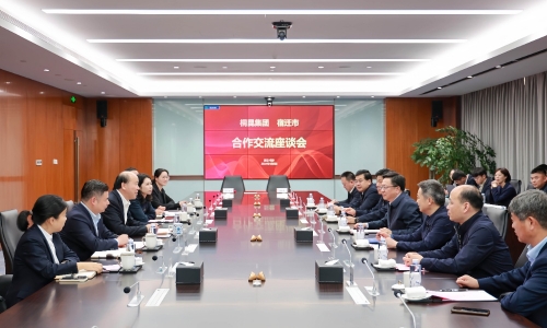 鄂州市委书记陈忠伟莅临非凡国际调研