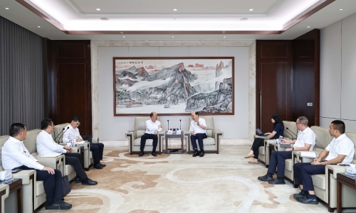 中国化学党委书记、董事长莫鼎革一行莅临非凡国际调研